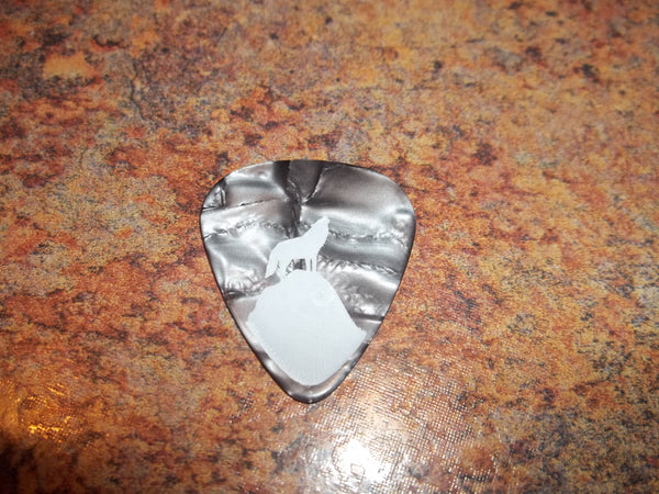 Guitar Pick Medium Celluloid - Wolf - White and Black