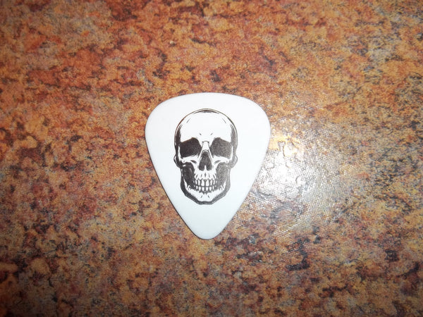 Guitar Pick Medium Celluloid - Skull - Black on White