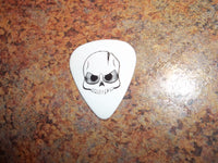 Guitar Pick Medium Celluloid - Scans Skull – Black on White