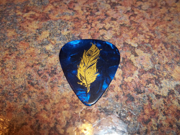 Guitar Pick Medium Celluloid - Feather - Gold on Blue Pearl Plastic