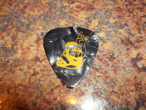 Guitar Pick Medium Celluloid - Paul Bunyan Rock - Gold on Black Pearl Plastic