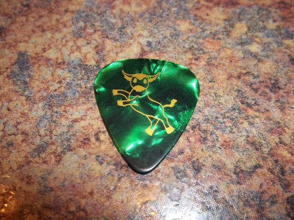 Guitar Pick Medium Celluloid - Babe - Gold on Green Pearl Plastic