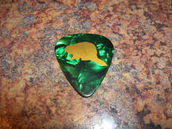 Guitar Pick Medium Celluloid - Beaver - Gold on Green Pearl Plastic