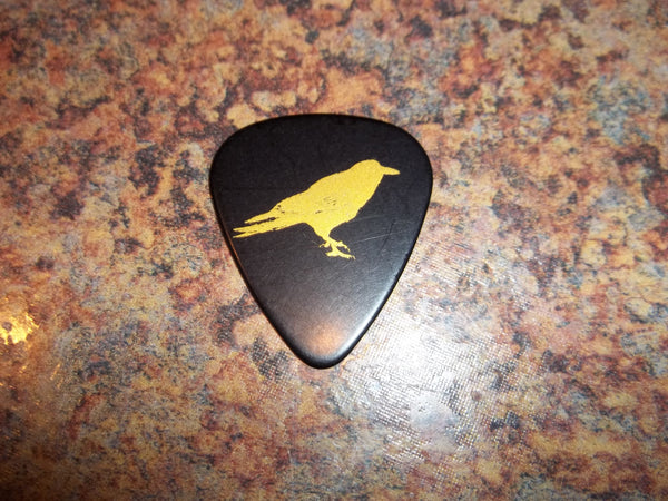 Guitar Pick Medium Celluloid - Crow - Gold on Black Plastic